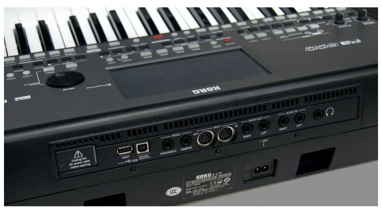 Korg Pa600