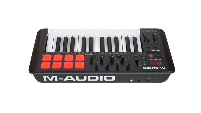 M-Audio Oxygen 25 MkV midi kontroler
